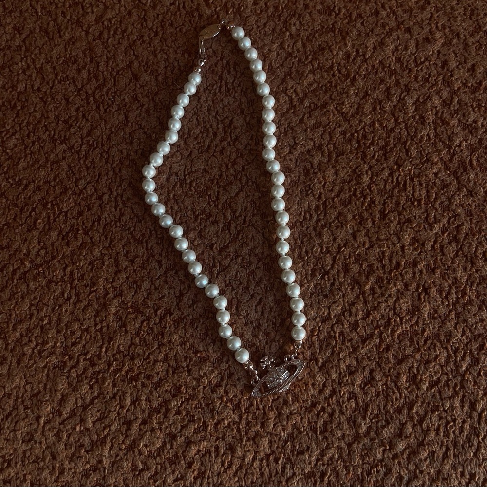 Vivienne Westwood Sliver Mini Bas Relief Pearl Crystal Choker Necklace